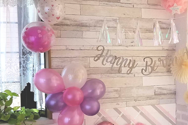 ダイソーの誕生日パーティーグッズ バルーンやガーランドで飾り付け まめメモ Diyのこととか卵巣がんのこととか